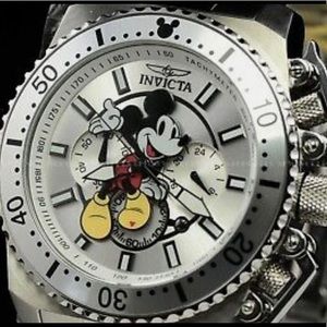 Brand New Limited Edition Invicta Pro Diver Micky Mouse Chronograph Man’s Watch